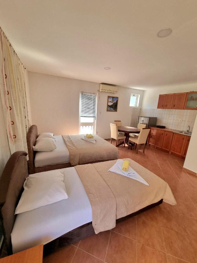 Apartmani Mihailovic 부드바 객실 사진