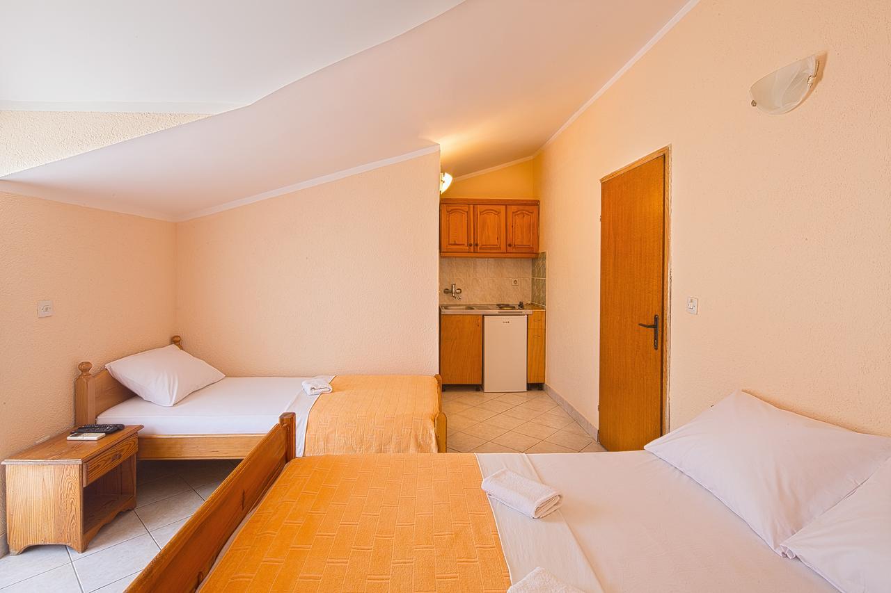 Apartmani Mihailovic 부드바 외부 사진